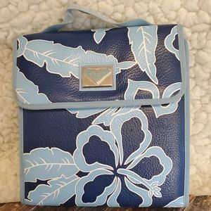 Vintage Roxy Cosmetic Toiletries Hanging Case Blue